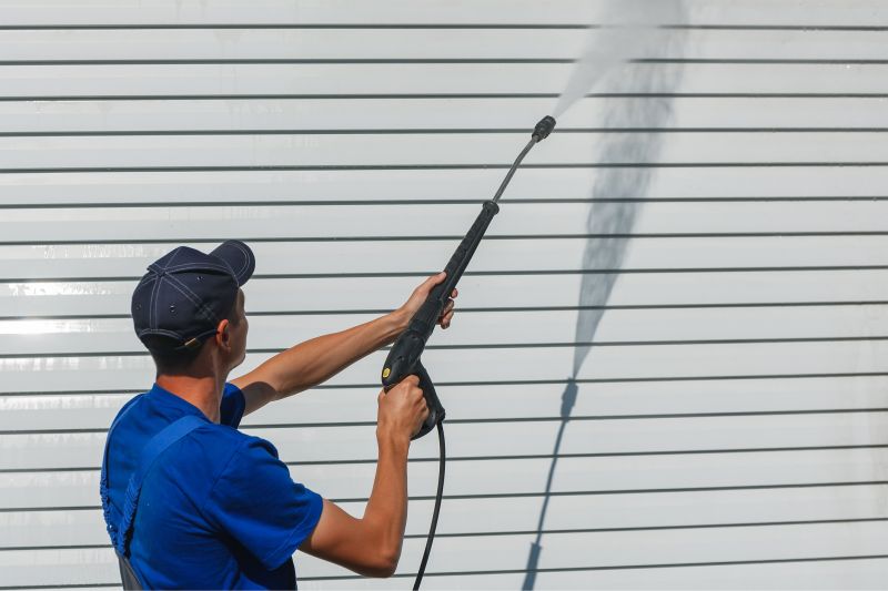 Fence and siding cleaning